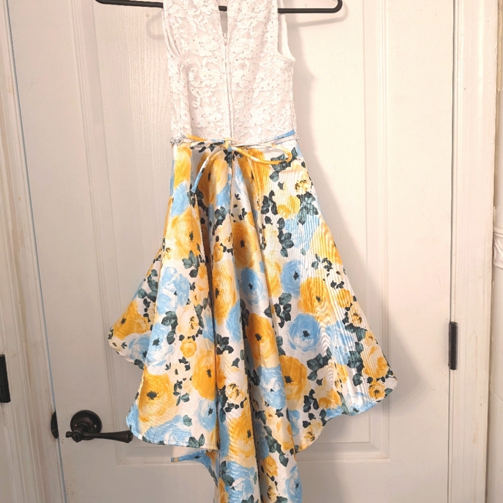 Girls spring dress